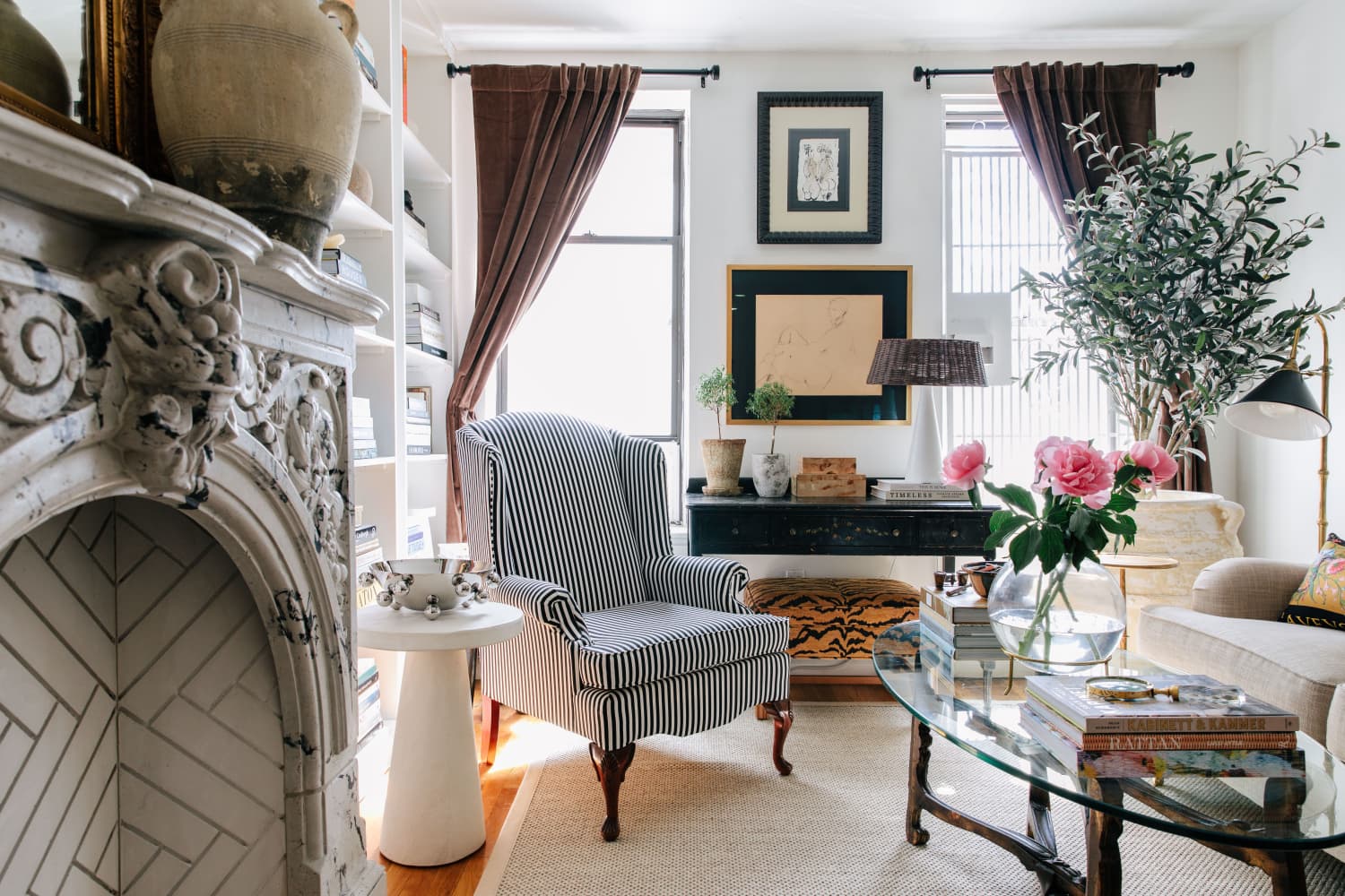 Hutches Are a Great Solution for Barware in the Living Room and Beyond | Apartment Therapy